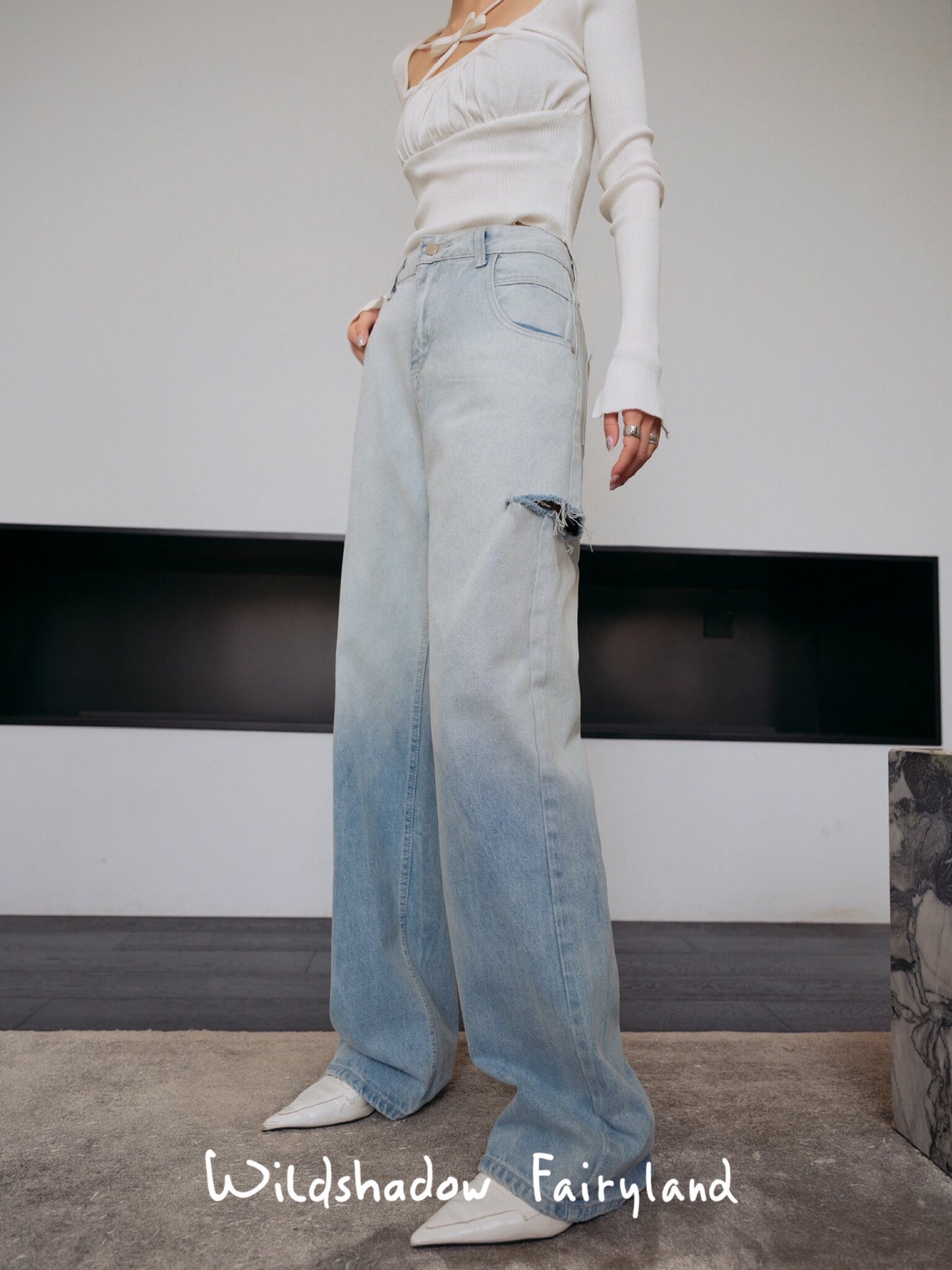 Wildshadow white cross base shirt Blue gradient wide-leg jeans